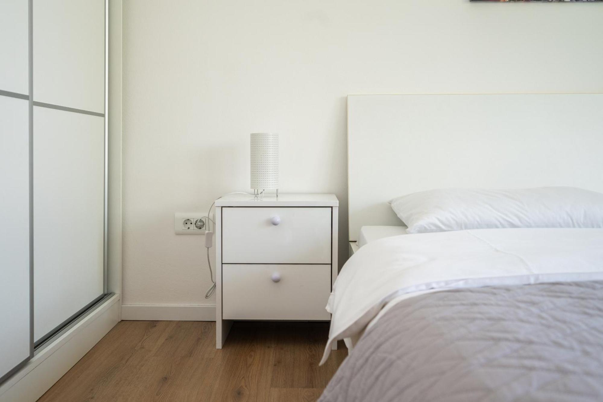 Bright 2Bdr Apartment With Balcony - Free Parking SJJ Eksteriør bilde