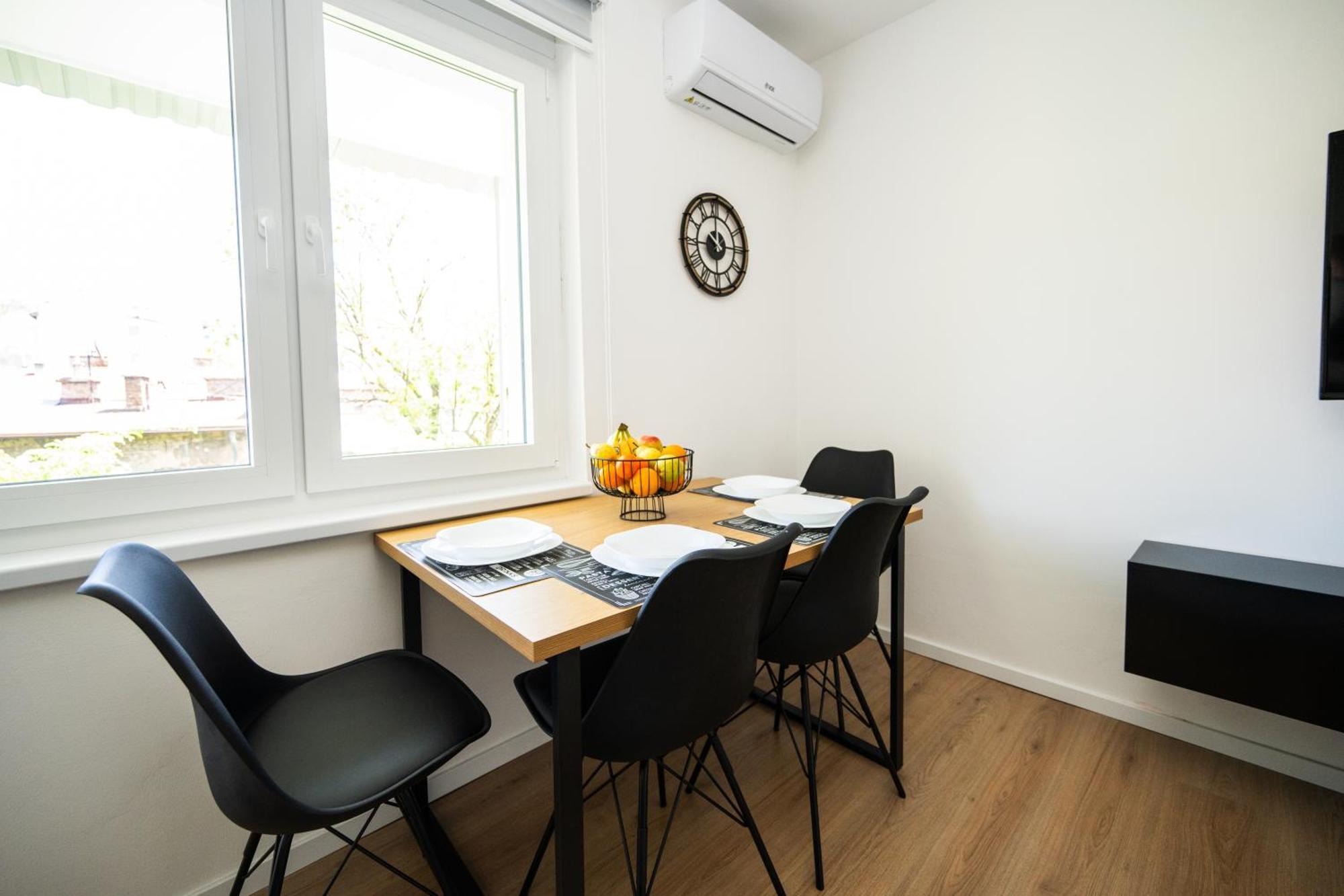 Bright 2Bdr Apartment With Balcony - Free Parking SJJ Eksteriør bilde