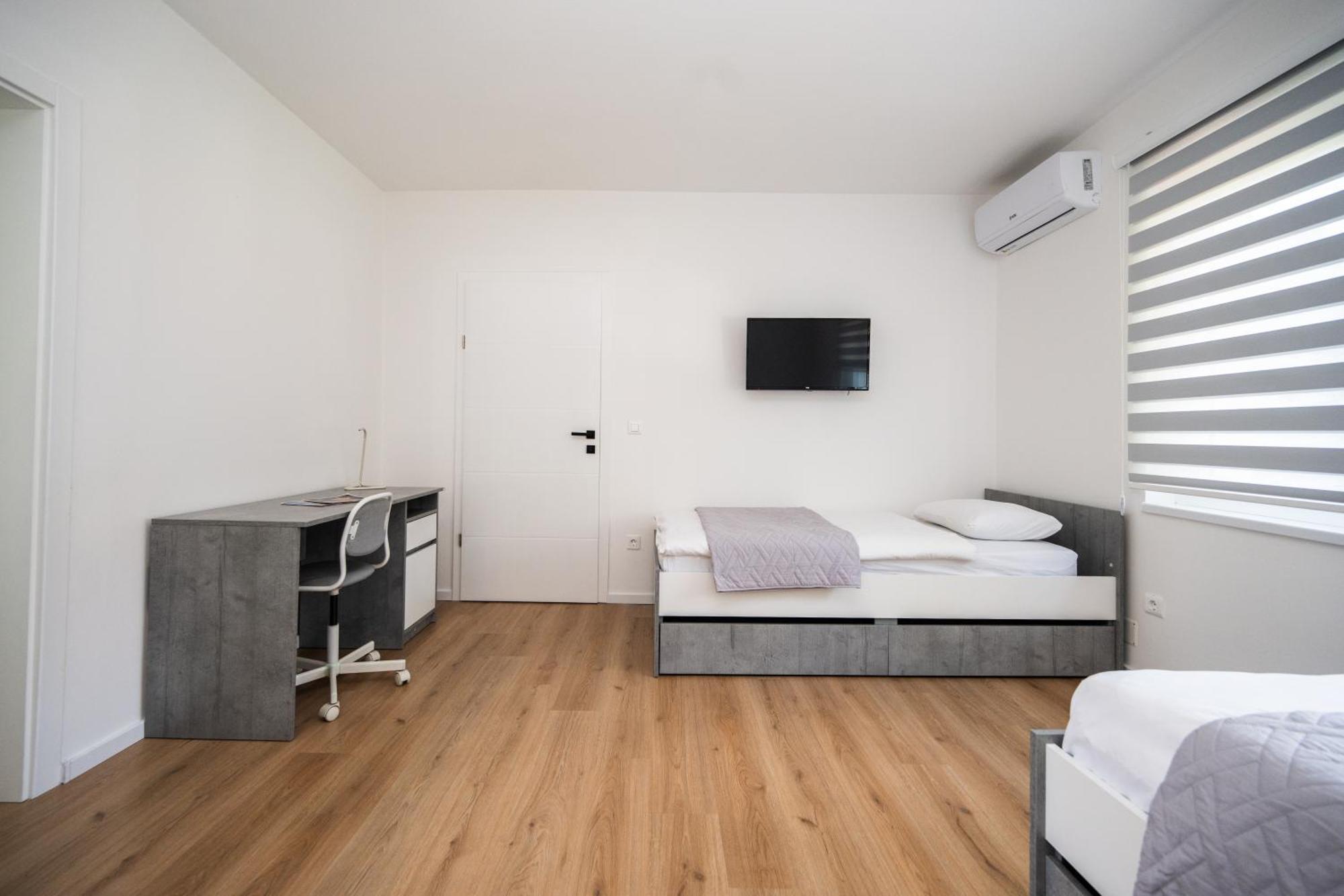 Bright 2Bdr Apartment With Balcony - Free Parking SJJ Eksteriør bilde