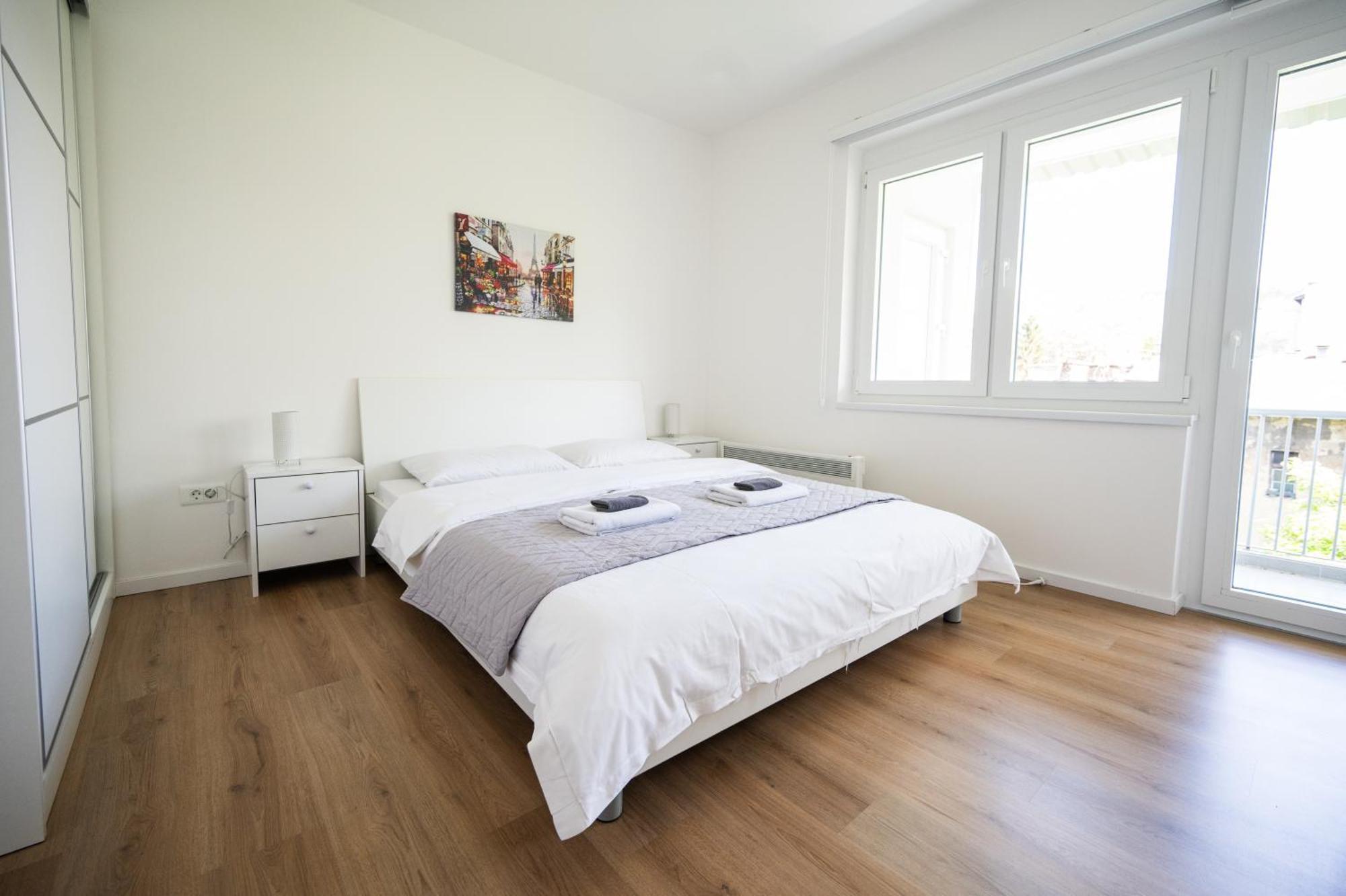 Bright 2Bdr Apartment With Balcony - Free Parking SJJ Eksteriør bilde