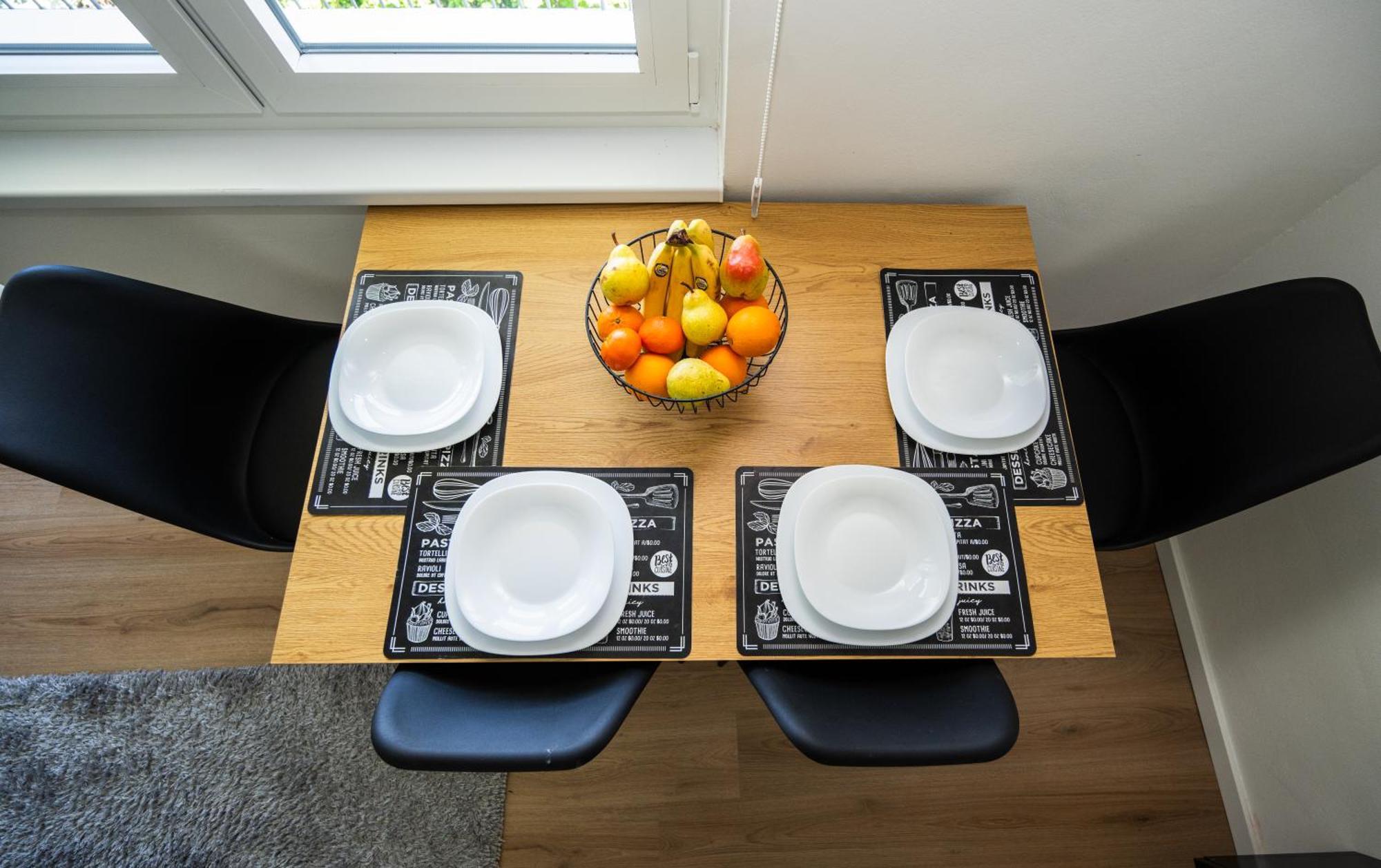 Bright 2Bdr Apartment With Balcony - Free Parking SJJ Eksteriør bilde