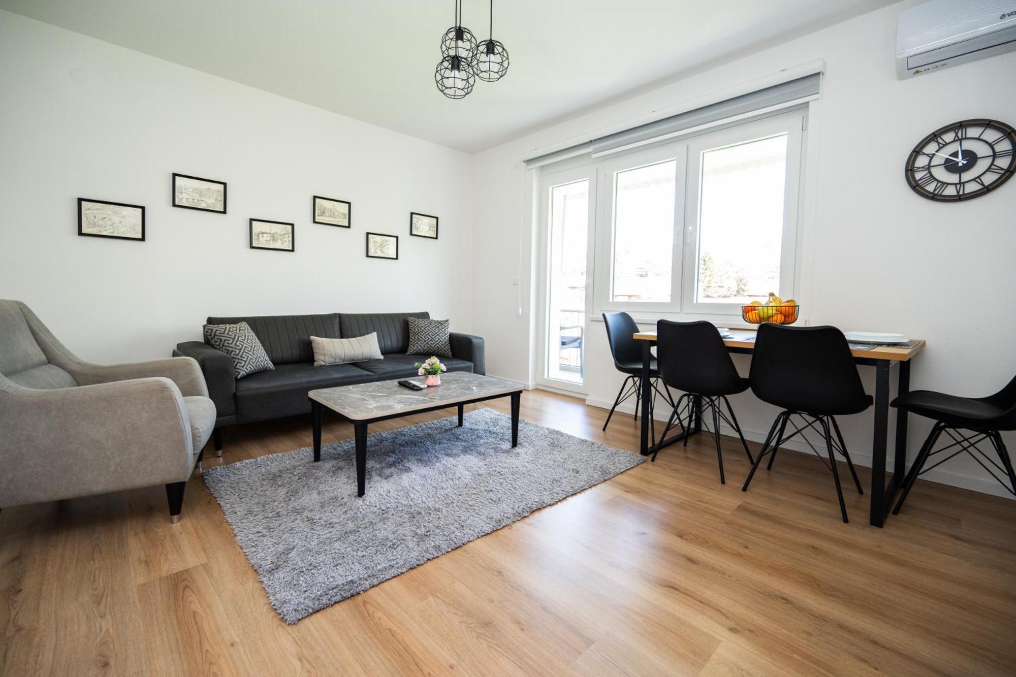 Bright 2Bdr Apartment With Balcony - Free Parking SJJ Eksteriør bilde